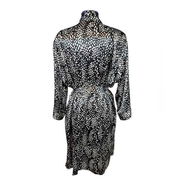 Ambrielle Black & Silver Polka Dot Satin Robe Size XL Women's‎ C66 - Picture 5 of 10
